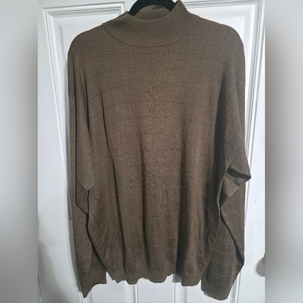 Paul Fredrick Brown 100% Silk Sweater Size XL